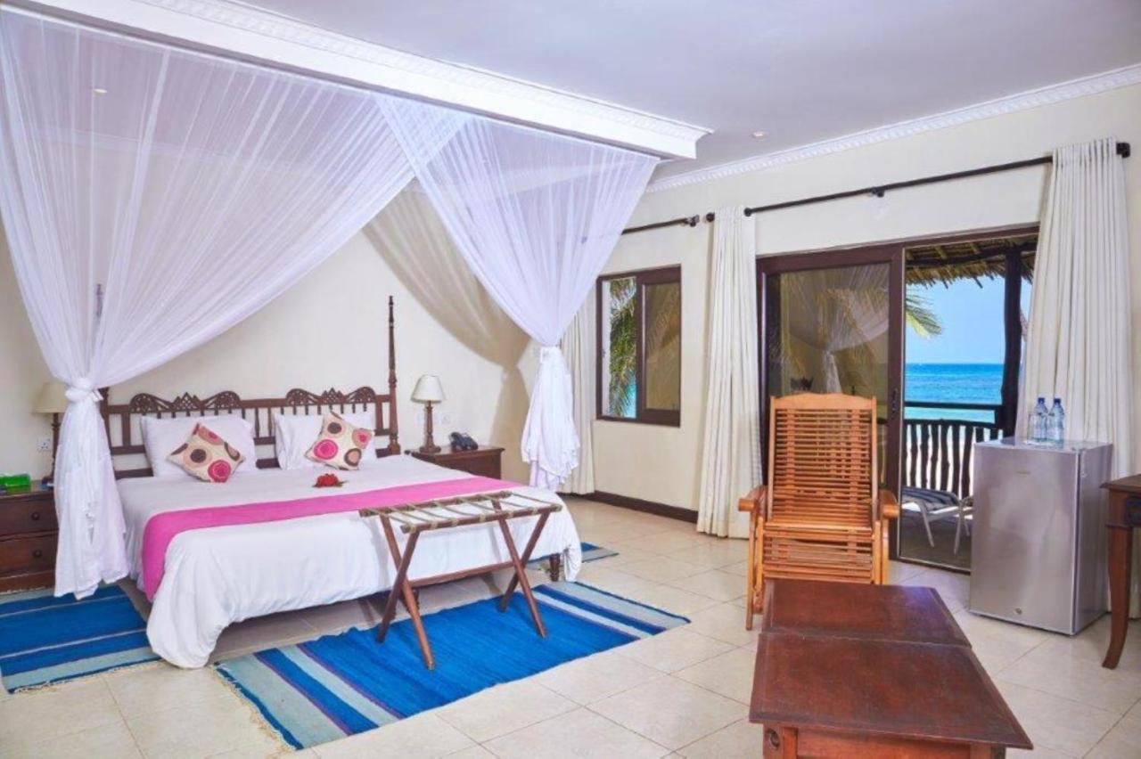 דיאני ביץ' Jacaranda Indian Ocean Beach Resort מראה חיצוני תמונה